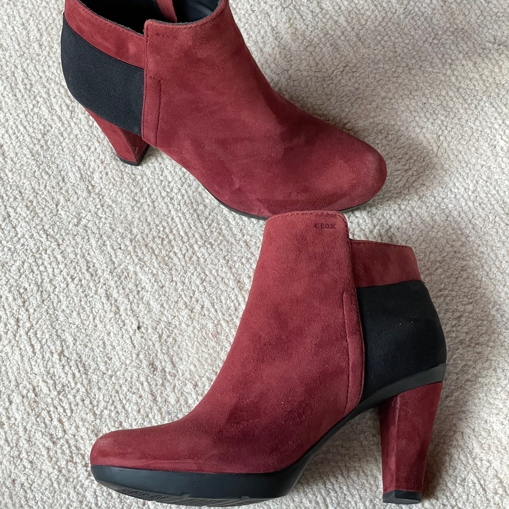 GEOX Heeled Bootie - Garnet